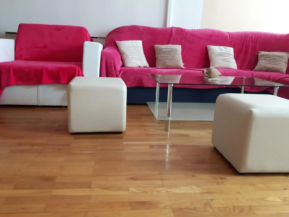 Apartment Trstenik Split