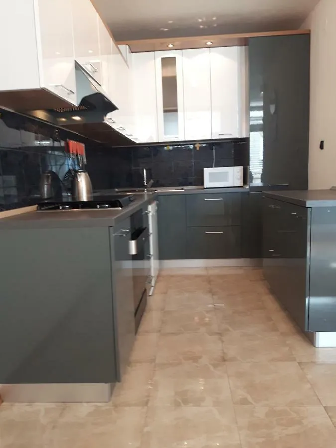 Apartment Trstenik Split