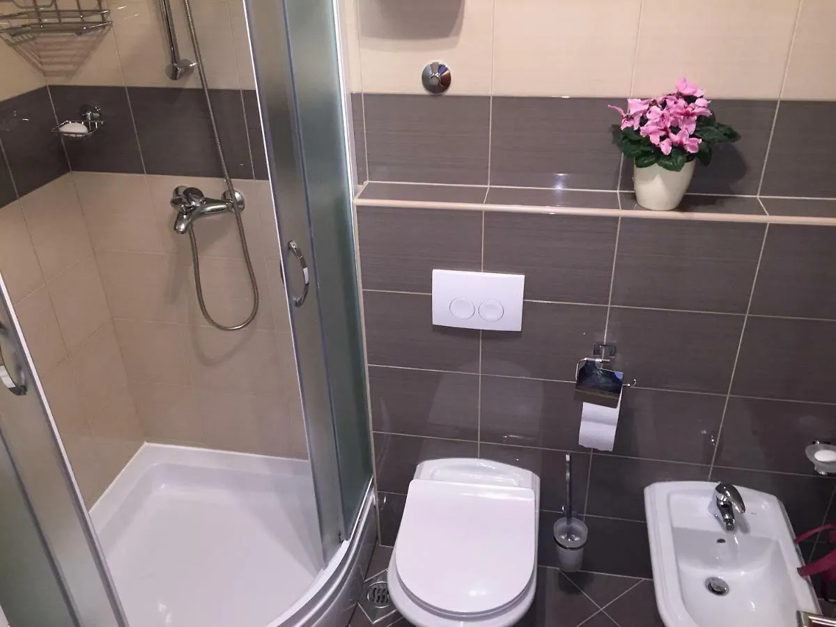 Apartment Trstenik Split